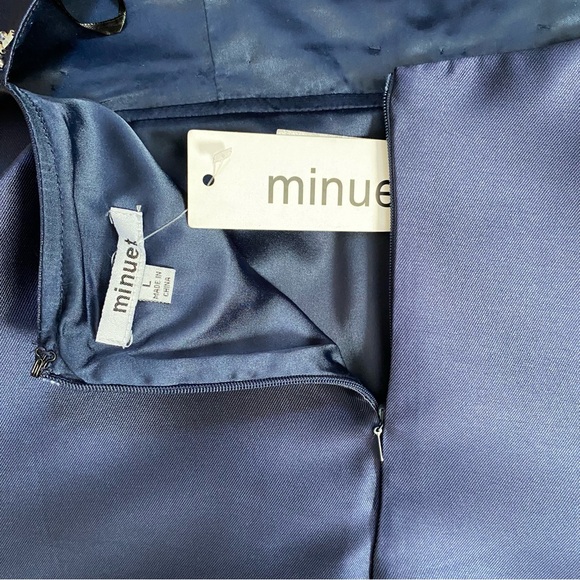 Minuet Petite Navy Fit & Flare Crystal Waist and Open Back Satin Dress Size L - Picture 5 of 11